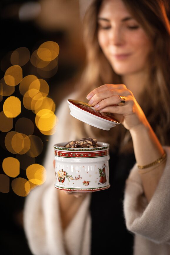 Winter Bakery Delight Kutija za kekse M