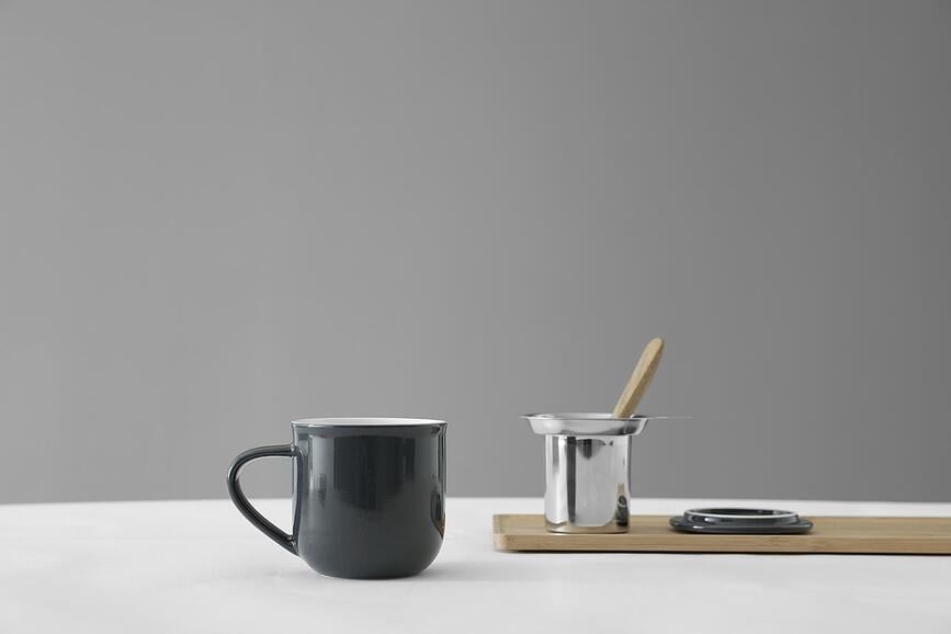 Minima Balance Šalica s infuzerom 350 ml pastelno zelena