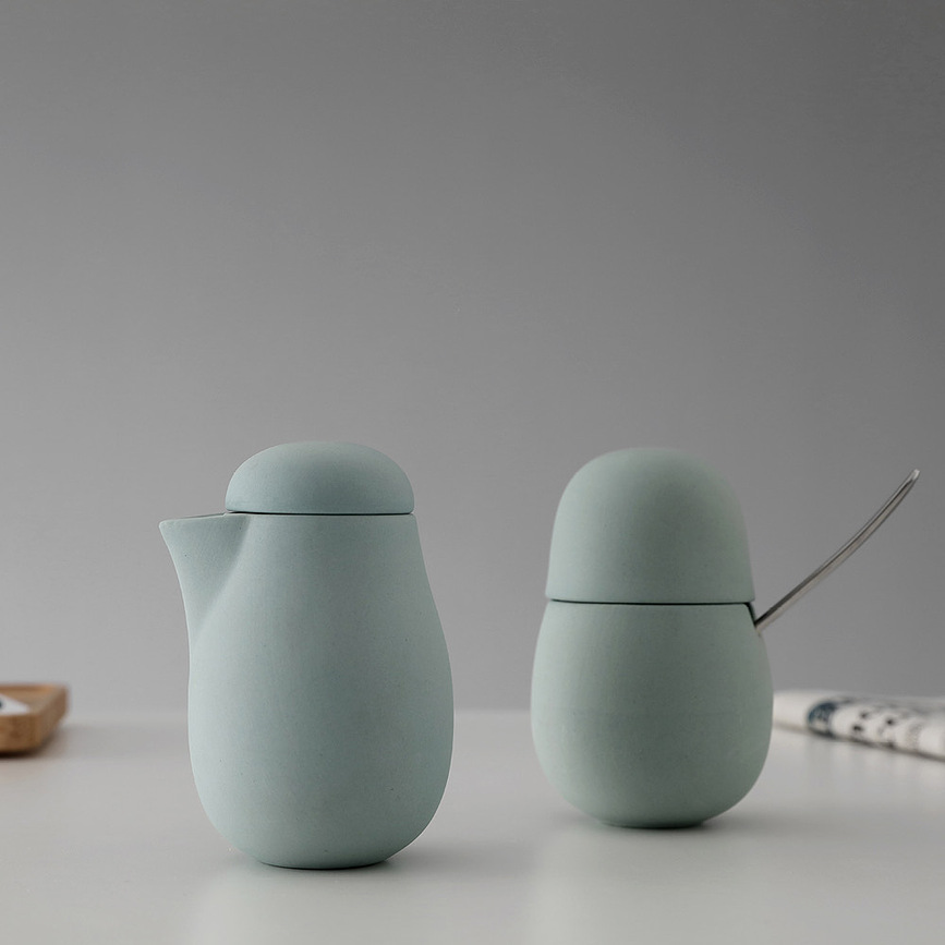 Nina Mlečnik in sladkornica, puder zelena