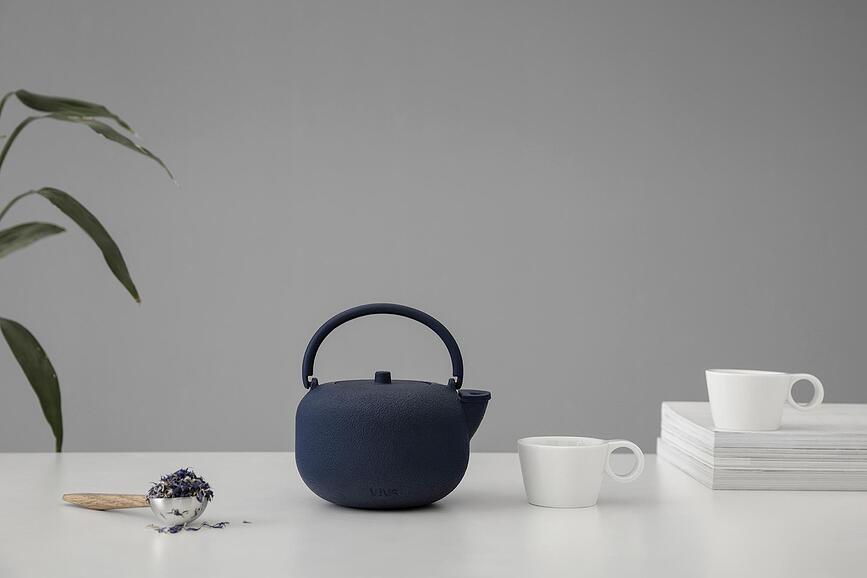 Saga Čajnik z infuzerjem, črn