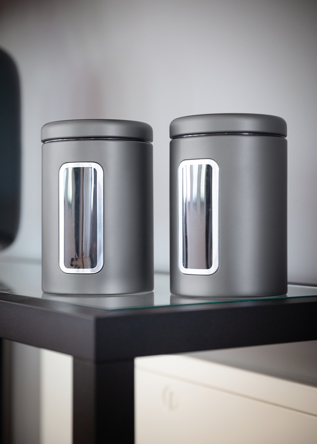 Classic Line Posoda z oknom, 2 l, črna mat