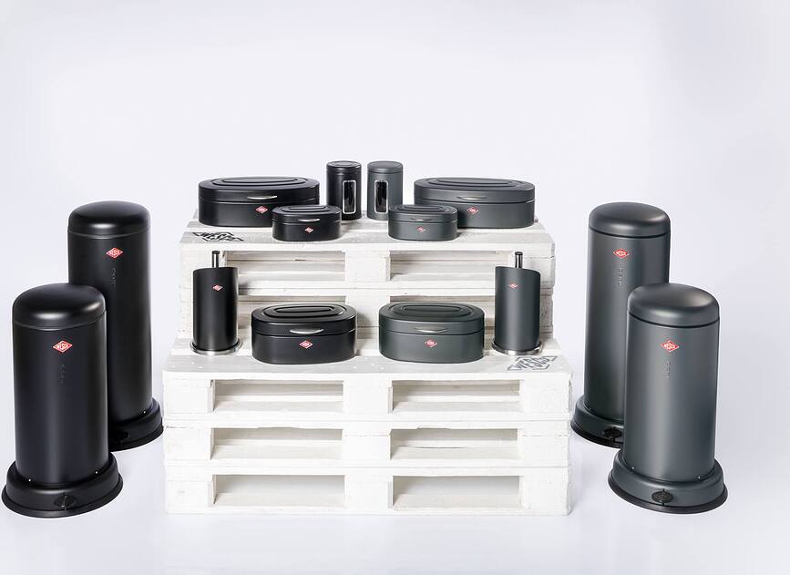 Classic Line Spremnik kuhinjski 2 l mat crni s prozorčićem