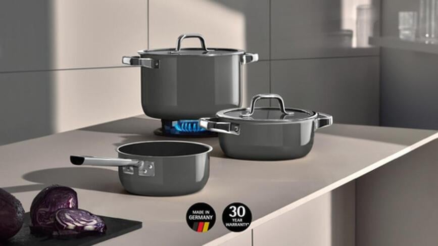 Fusiontec Mineral Pro Set Posuđa s lončićem i 3 poklopca crni 7-dijelni set