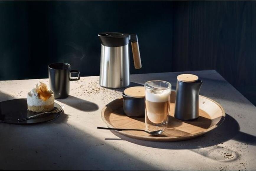 Lechera Kineo, negro mate, con tapa de madera