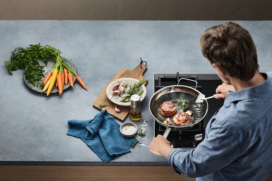 Profi Resist Tava duboka 28 cm