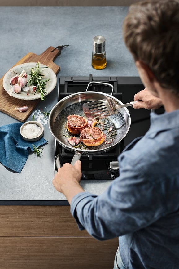 Profi Resist Tava duboka 28 cm