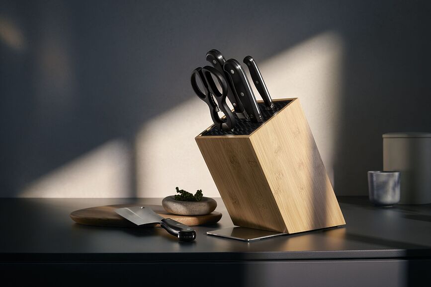 Spitzenclasse Plus Blok za nože, s 4 noži in škarjami