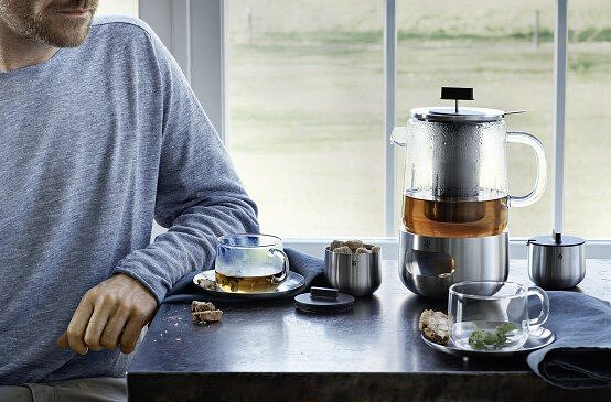 Tetera SensiTea, con infusor, base calentadora