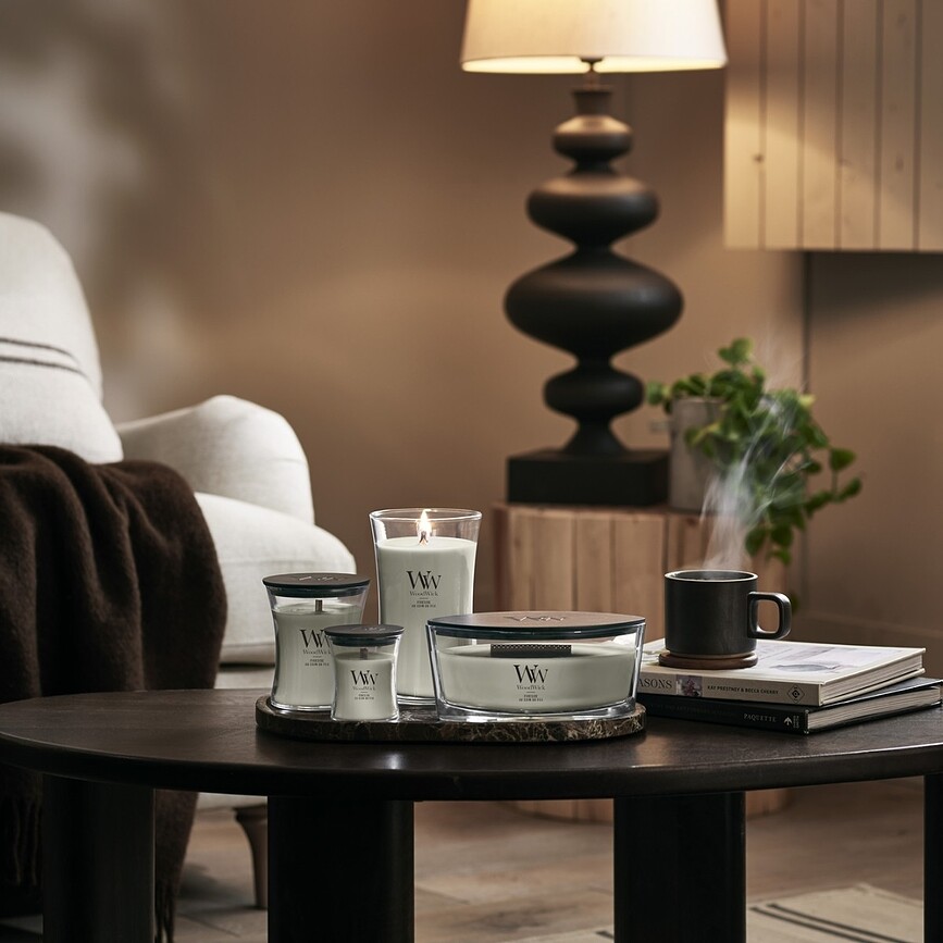 Sveča WoodWick Hearthwick Fireside