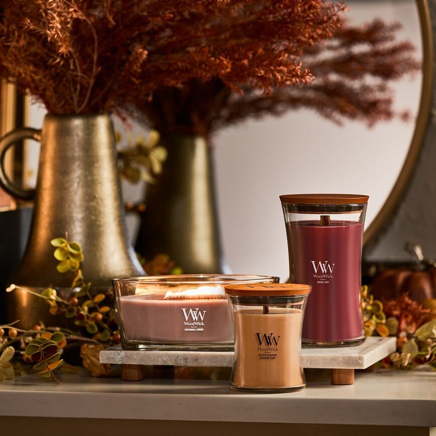 Vela aromática Hearthwick WoodWick Patchouli Creme, de cera de soja