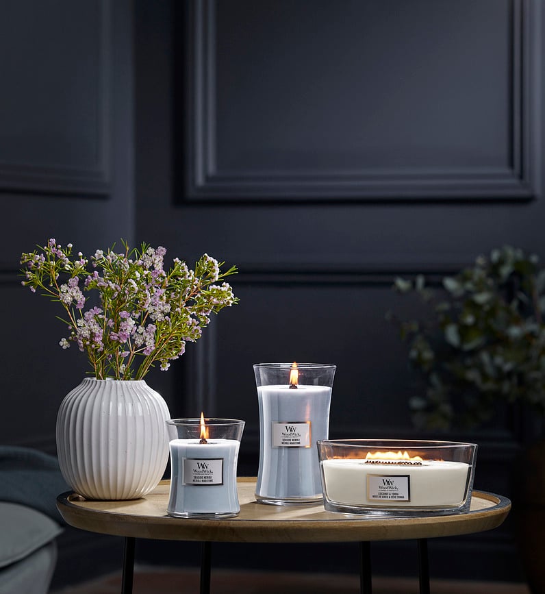 Vela Core WoodWick, fragancia Seaside Neroli, tamaño mediano