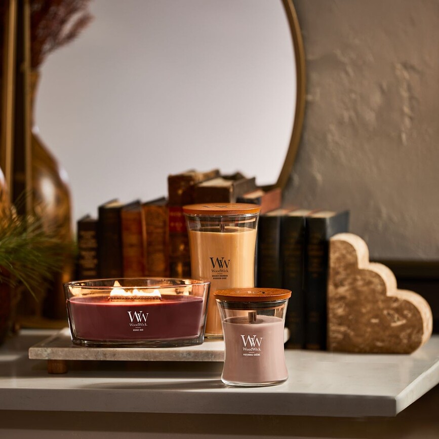 Vela WoodWick Core, aroma Patchouli Creme, mediana