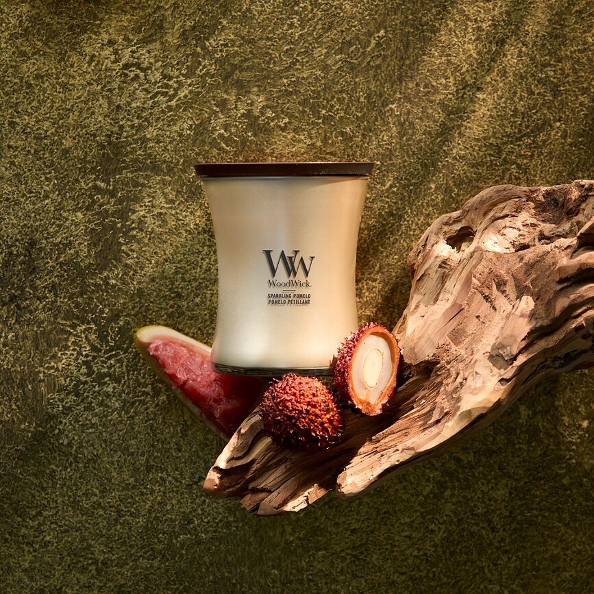 WoodWick Precious Metals Sveča Sparkling Pomelo, srednja