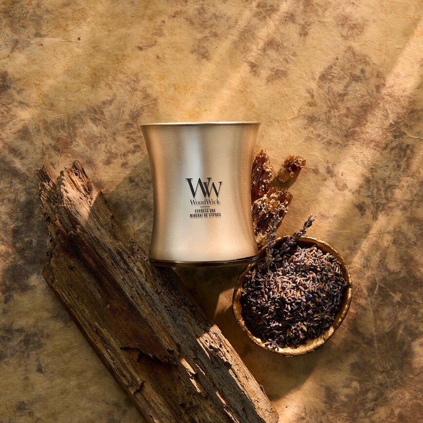 WoodWick Precious Metals Svijeća Cypress Ore srednja
