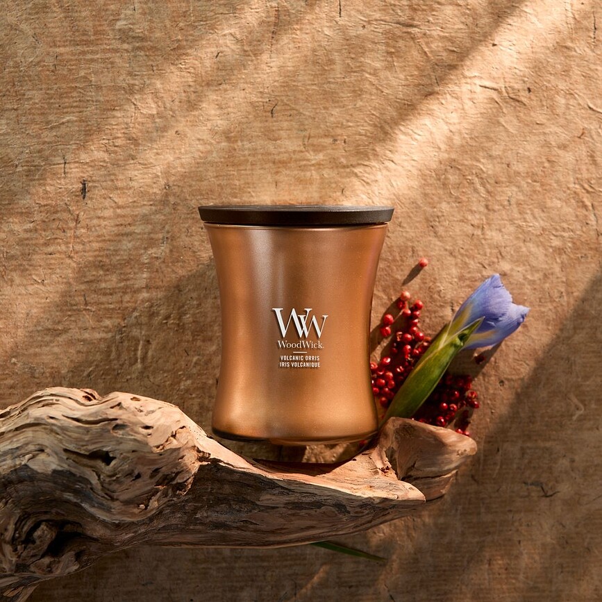 WoodWick Precious Metals Svijeća Volcanic Orris srednja