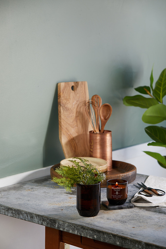 ReNew WoodWick Svijeća Lavanda i Čempres srednja