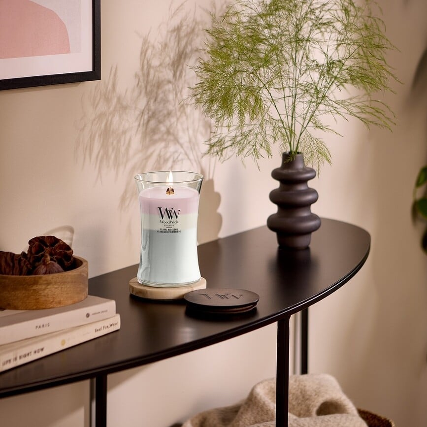 WoodWick Trilogy Floral Blossoms svijeća, srednja