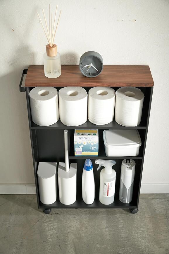 Carrito auxiliar de baño estrecho Tower Slim, negro, con ruedas