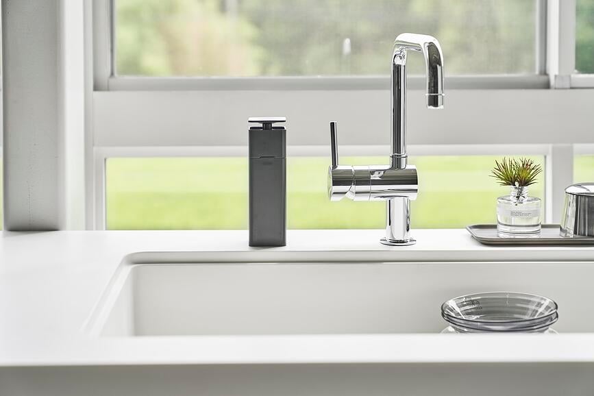 Dispensador de Jabón Tower Push, negro