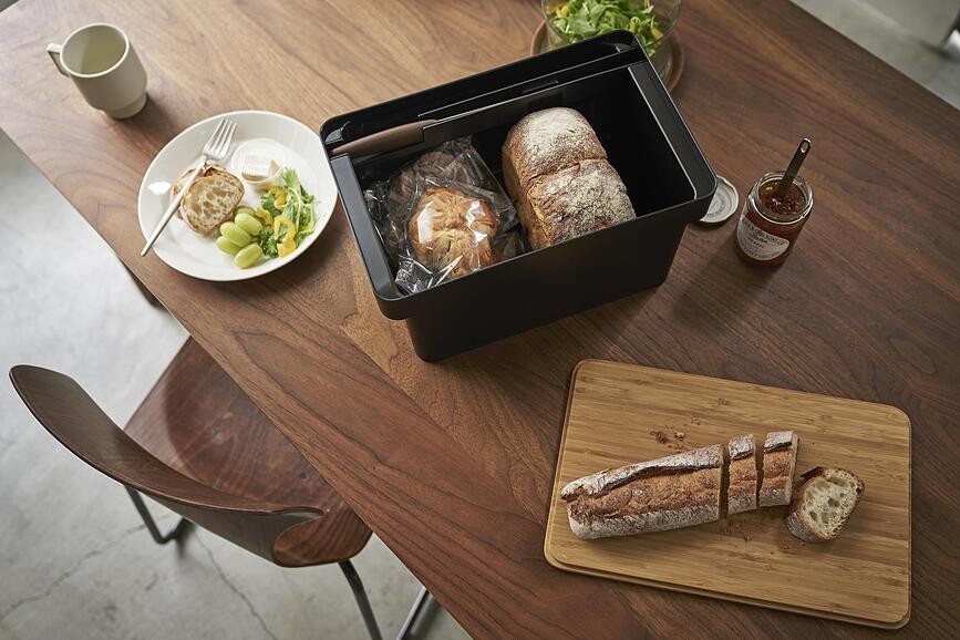 Panera Tower, con tabla de cortar integrada y espacio para cuchillo, negro