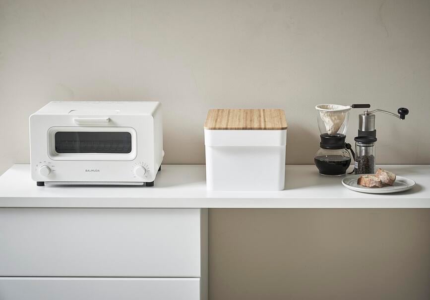 Panera Tower, con tabla de cortar integrada y espacio para cuchillo, negro