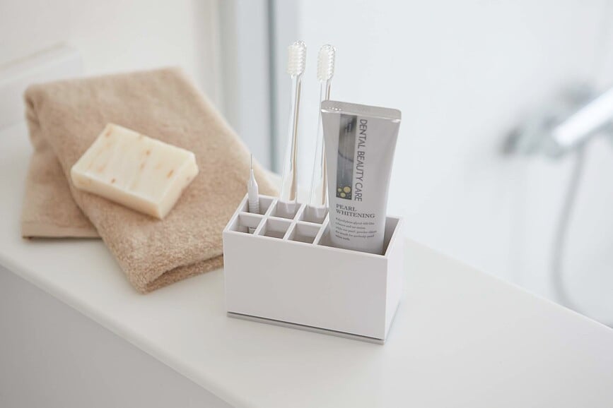 Soporte para cepillos y pasta dental Mist, negro