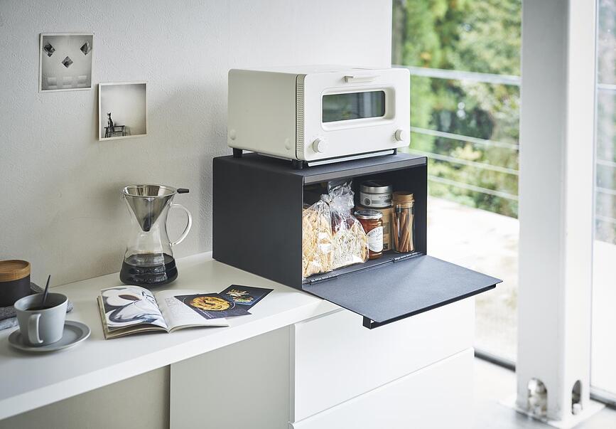 Tower Posoda za kruh, črna