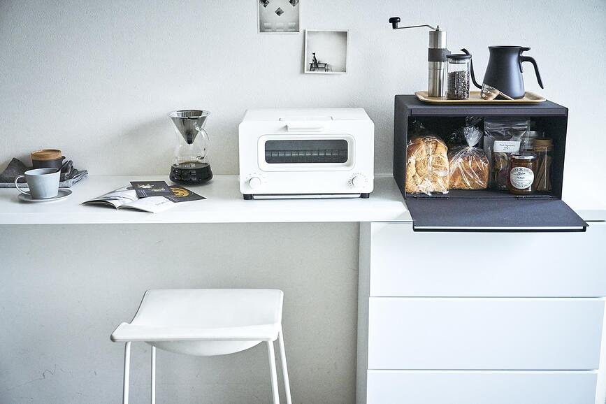 Tower Posoda za kruh, črna