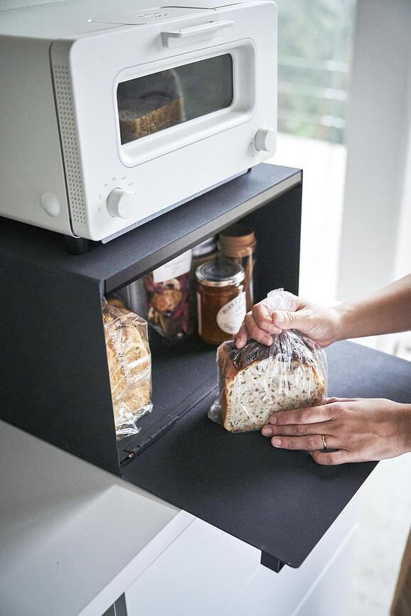 Tower Posoda za kruh, črna