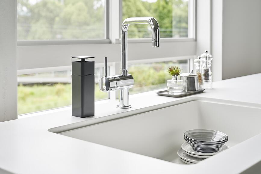 Tower Push Distributeur de Savon, blanc