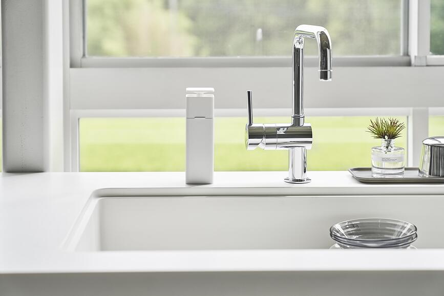 Tower Push Distributeur de Savon, blanc