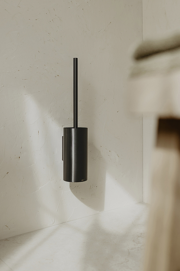 Escobillero de WC Linea, negro, para montaje en pared