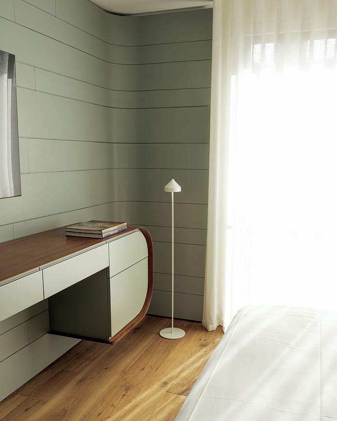 Amelie Φωτιστικό Δαπέδου ασύρματο, λευκό