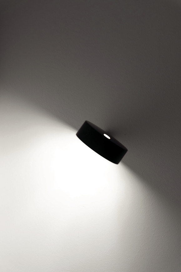 Aplique de pared inalámbrico Super O, negro