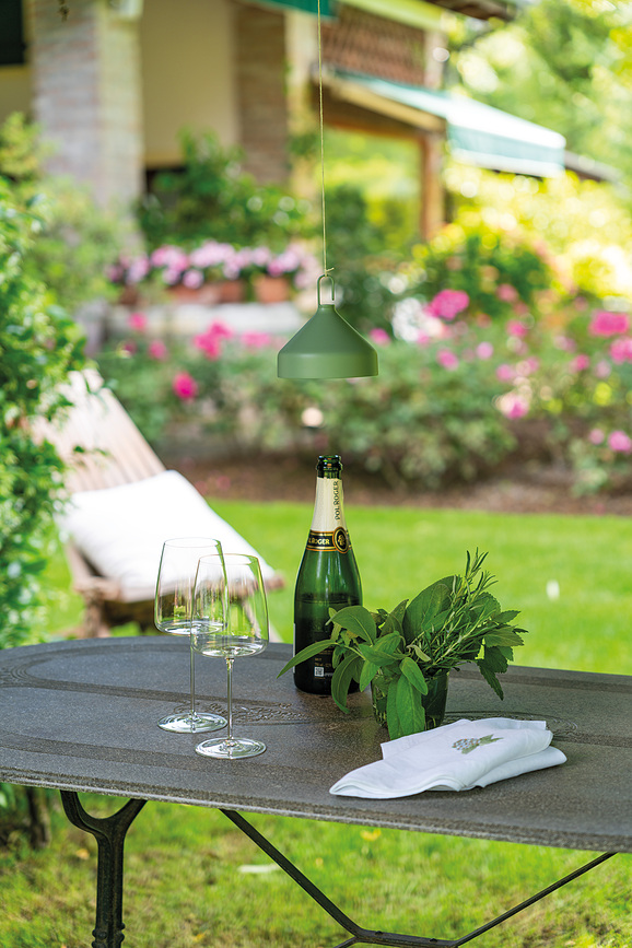 Lámpara Colgante inalámbrica Amelie, verde pálido