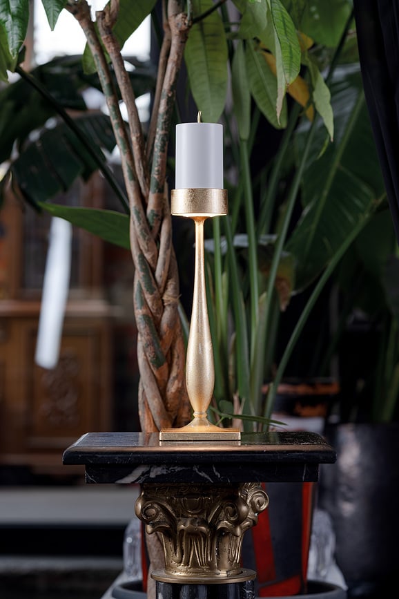 Lámpara de mesa inalámbrica Perpetua 35,6 cm dorada con base ancha