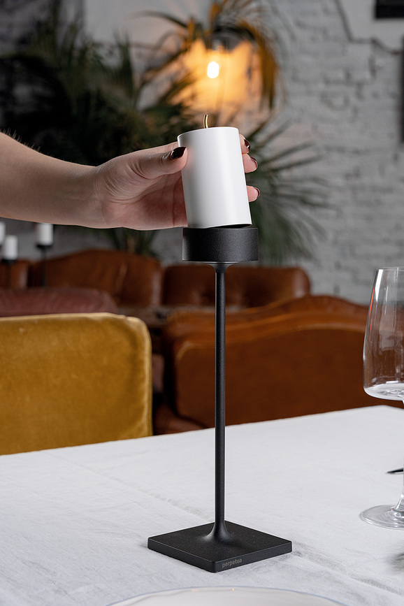 Lampe de table sans fil Perpetua 35,6 cm, dorée