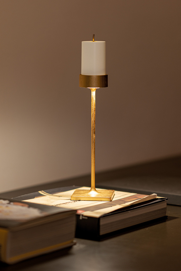 Lampe de table sans fil Perpetua 35,6 cm, dorée