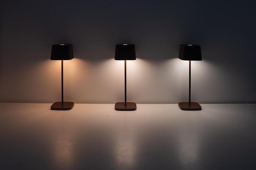 Ofelia Pro Lampa bežična s podešavanjem temperature boje svjetlosti 29 cm bež