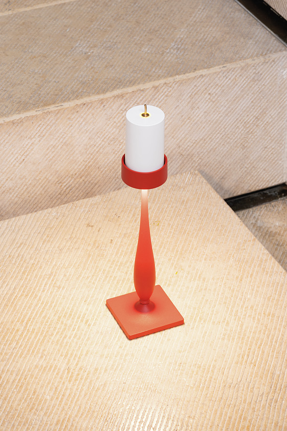 Perpetua bordslampa trådlös 35,6 cm, guld, med bred bas