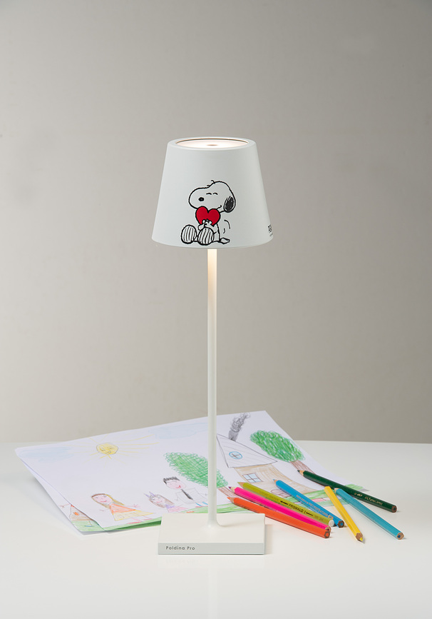 Poldina x Peanuts Heart Namizna svetilka, 38 cm