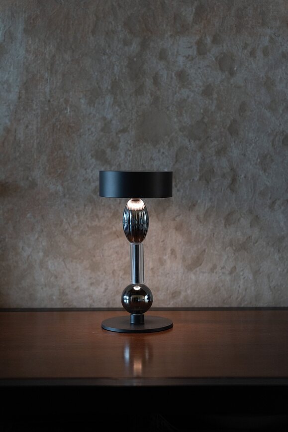 Royal Family Lampe De Table sans fil, Wi-Fi, titane