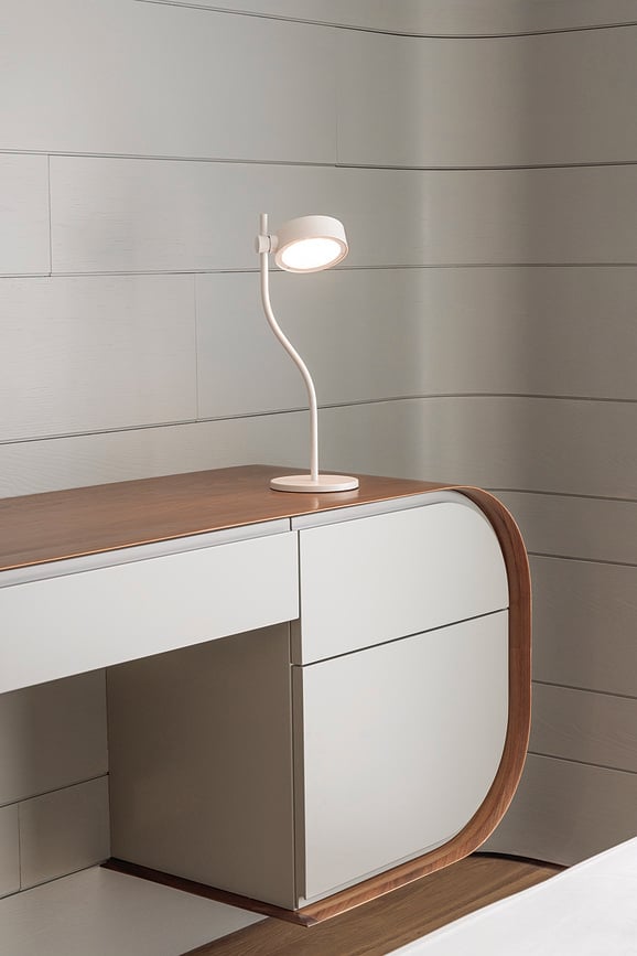 Super O Stolna Lampa bežična 46 cm crna