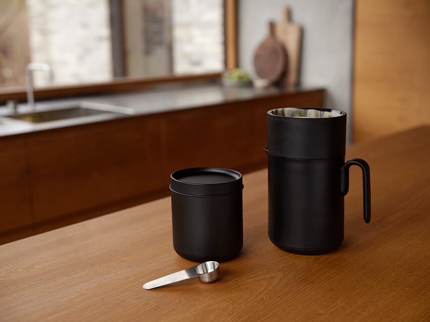 Bote para Café Singles, negro, con cuchara