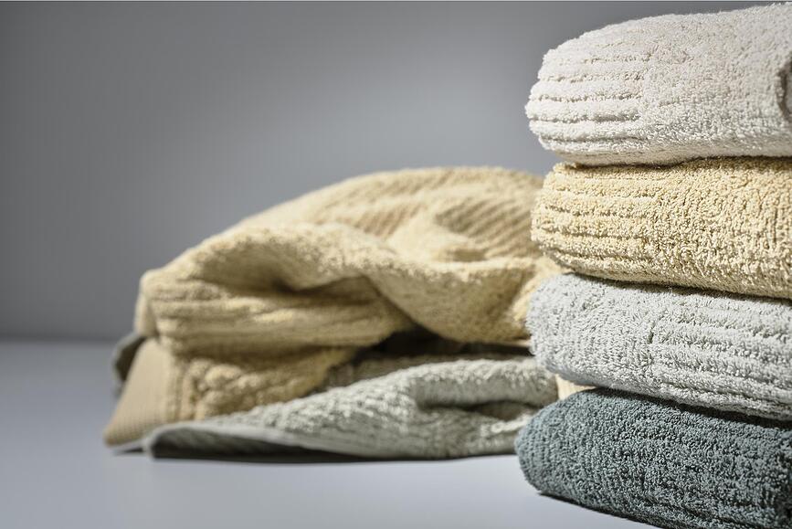 Classic Serviette de Bain 70 x 140 cm, taupe