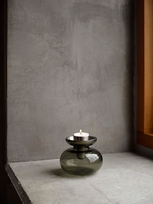 Inu Vaza ili Svijećnjak 10 cm zadimljeno zelena