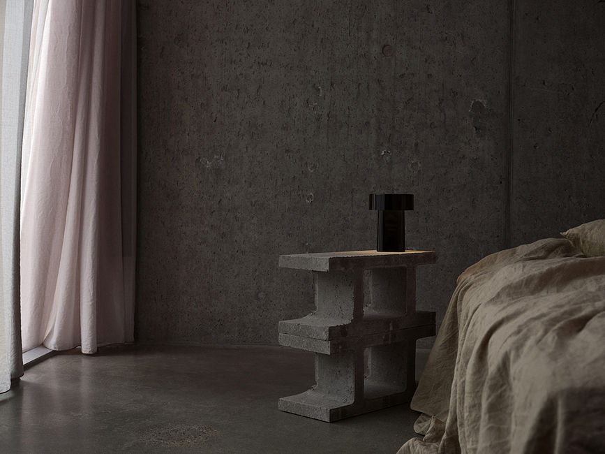 Oblong Namizna svetilka, brezžična, rjava