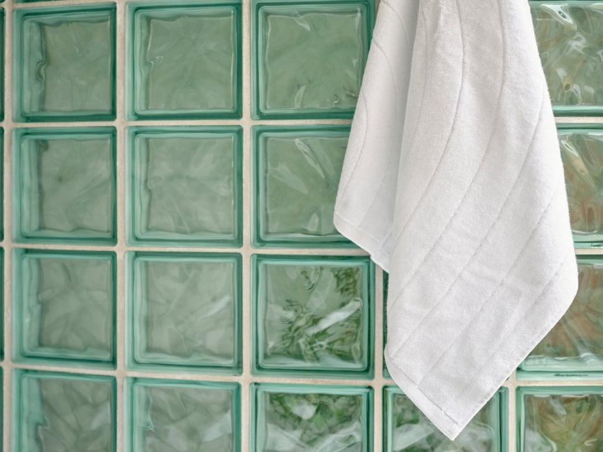 Time Ručnik 50 x 70 cm crni