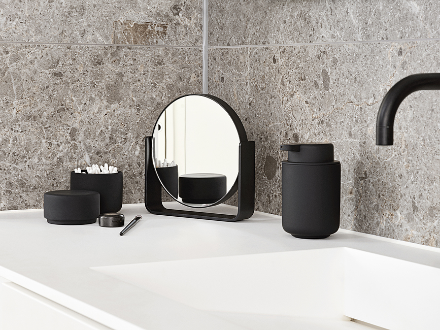 Ume Miroir Cosmétique, en acier