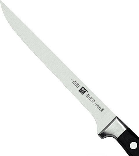 https://3fa-media.com/zwilling/professional_s/zwilling-professional-s-fillet-knife-18-cm__31030180_1-s2500x2500.jpg